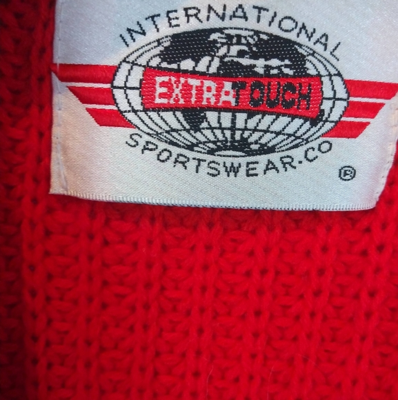 International Extra touch Sportswear Red Cardigan - Picture 8 of 9